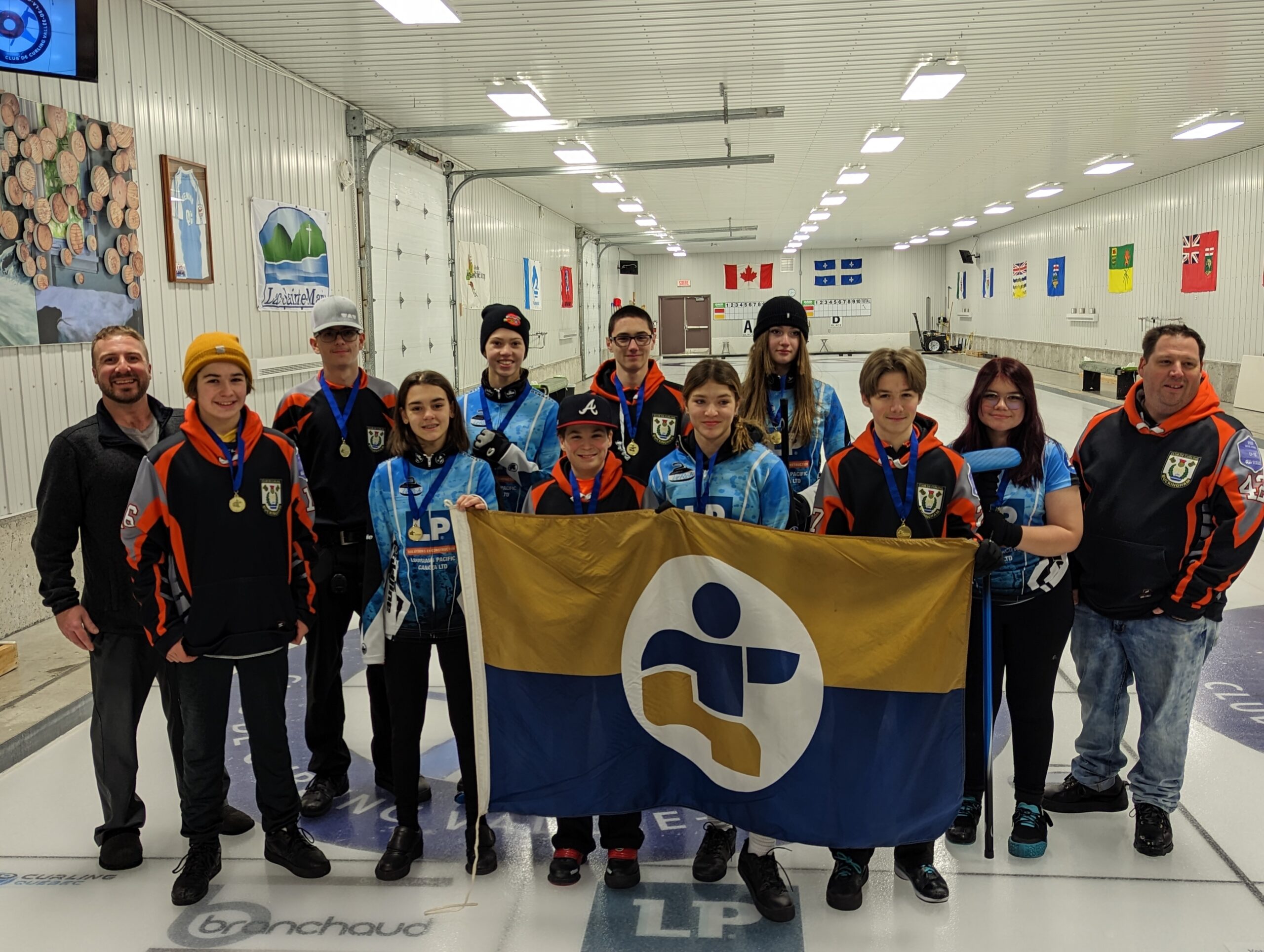 Les Jeux du Québec – Sherbrooke 2024 : Les athlètes du premier bloc sont en route, et leur porte-drapeau est à bord